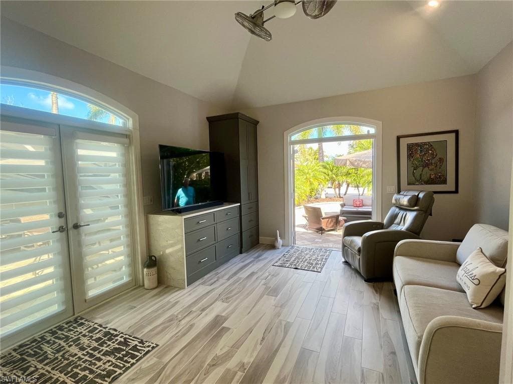 4592 Southern Breeze DR, NAPLES FL 34114-9