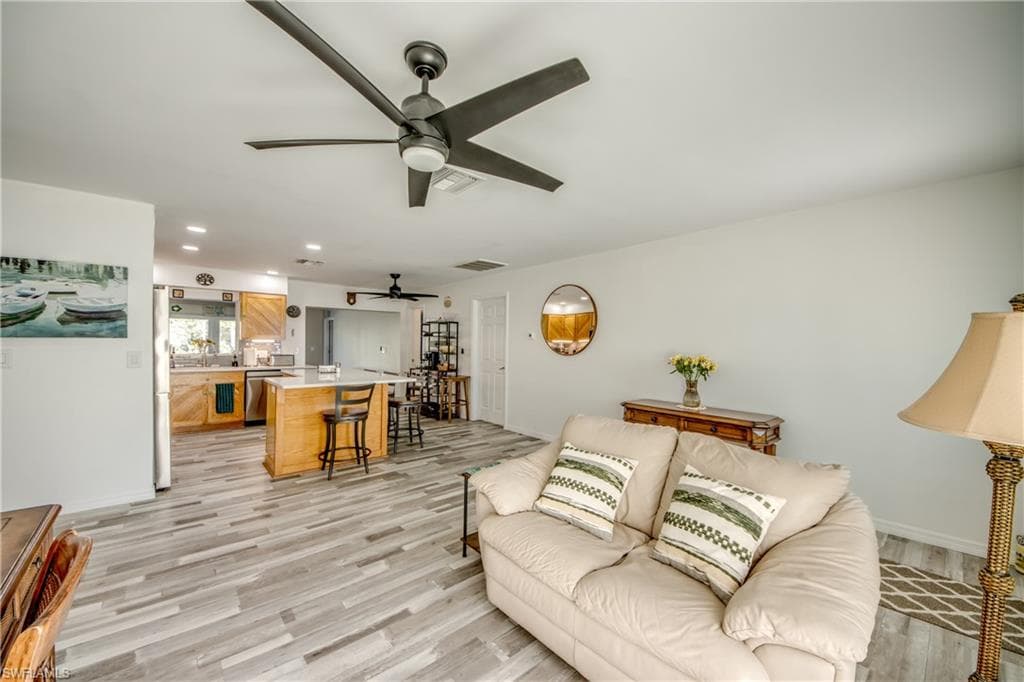 445 Donora BLVD, FORT MYERS BEACH FL 33931-9