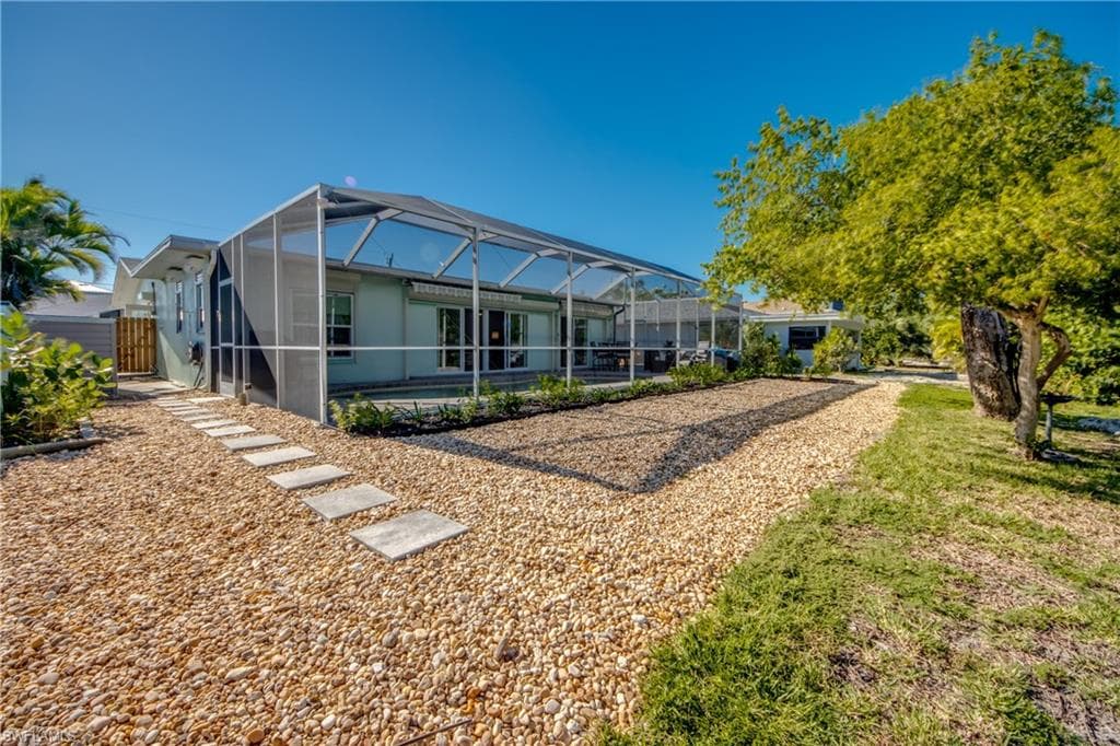 445 Donora BLVD, FORT MYERS BEACH FL 33931-39