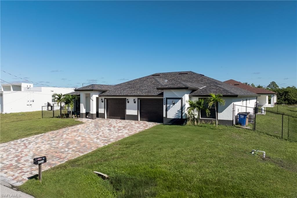 4524/4526 20th ST SW, LEHIGH ACRES FL 33973-2