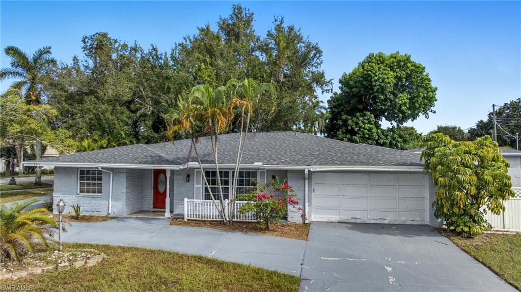 4747 McGregor BLVD, FORT MYERS FL 33901-37