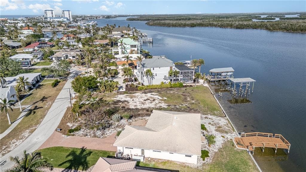 5636 Williams DR, FORT MYERS BEACH FL 33931-15