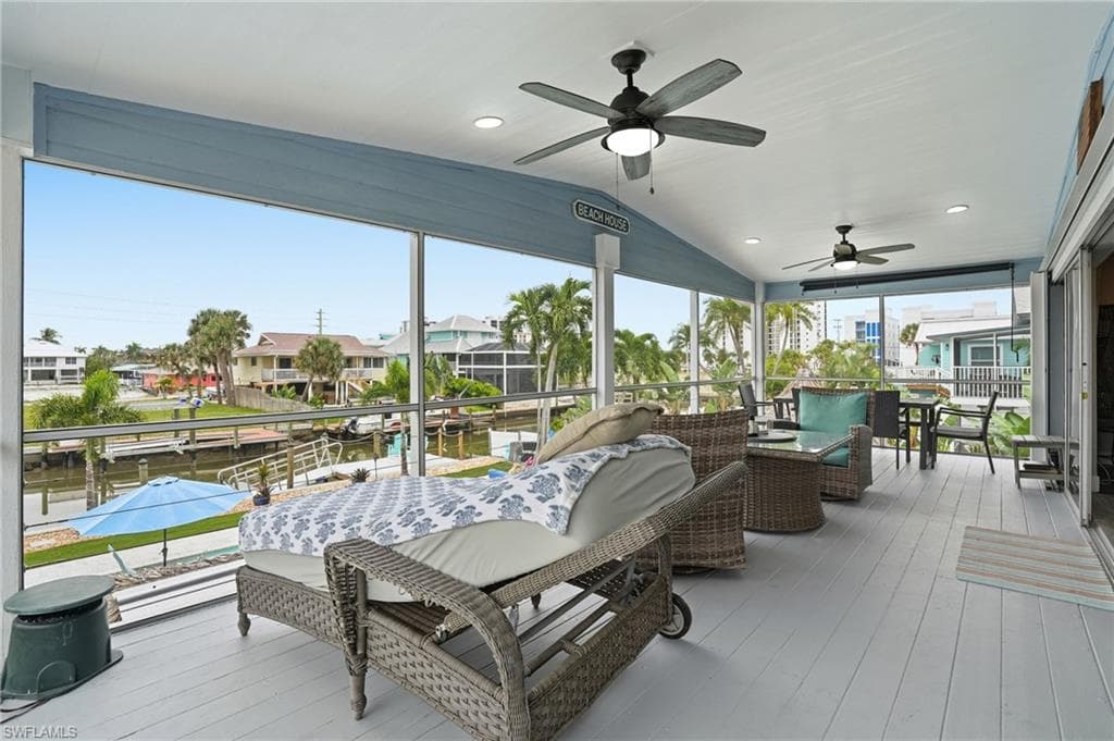 130 Bahia VIA, FORT MYERS BEACH FL 33931-21