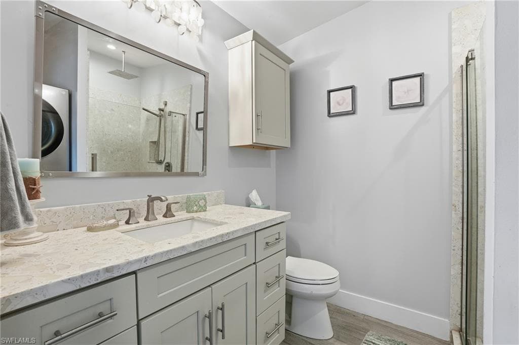 130 Bahia VIA, FORT MYERS BEACH FL 33931-17