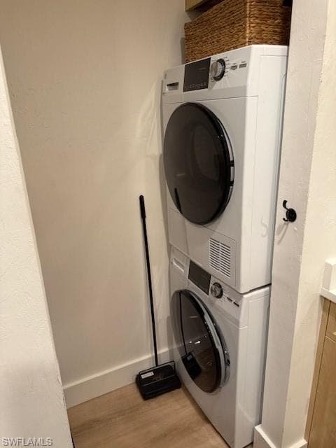 4826 Southern Breeze DR, NAPLES FL 34114-12