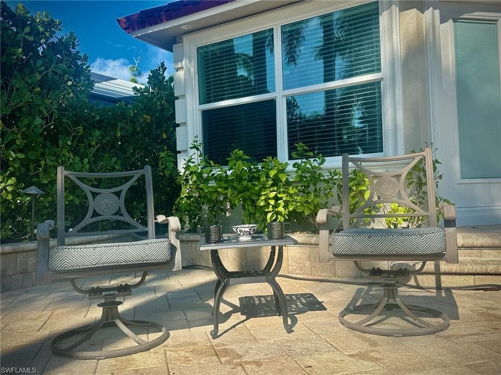 4826 Southern Breeze DR, NAPLES FL 34114-14