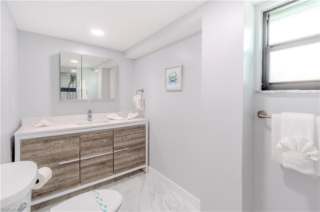 205 Bayview AVE, FORT MYERS BEACH FL 33931-12