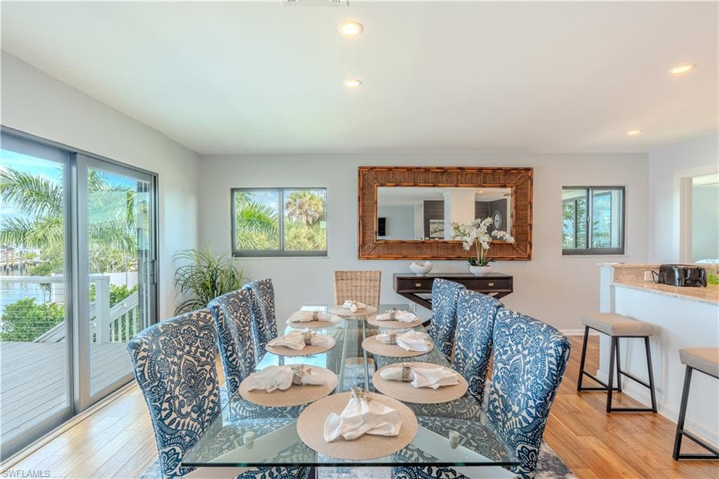 205 Bayview AVE, FORT MYERS BEACH FL 33931-19