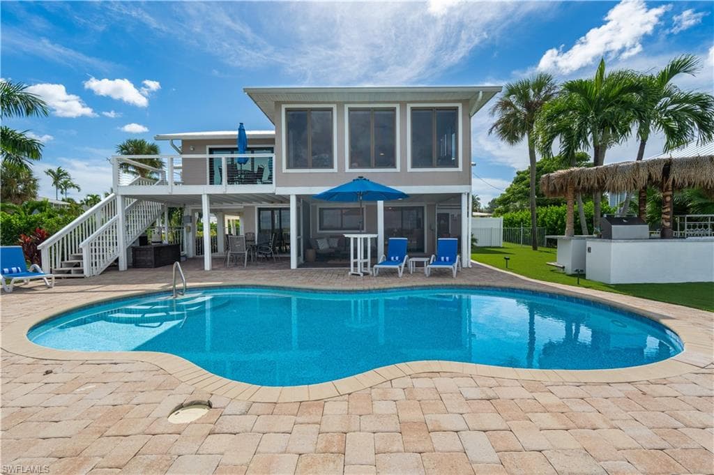 205 Bayview AVE, FORT MYERS BEACH FL 33931-32