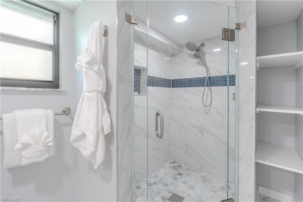 205 Bayview AVE, FORT MYERS BEACH FL 33931-13