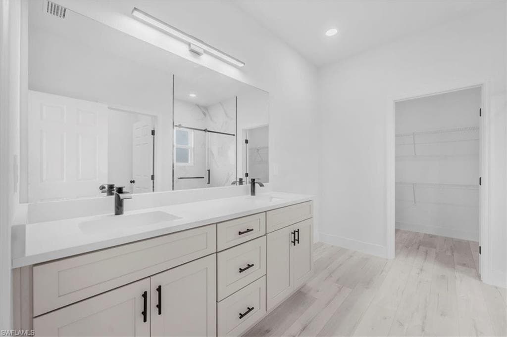 4873 Myrtle Beach DR, SEBRING FL 33872-12