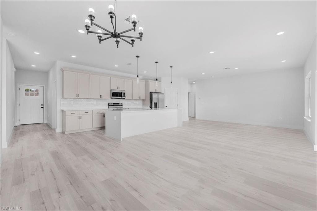 4873 Myrtle Beach DR, SEBRING FL 33872-3