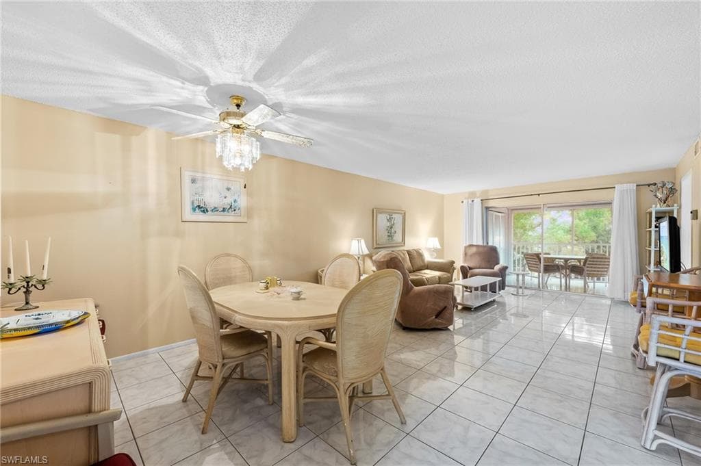 5419 Rattlesnake Hammock RD # 306F, NAPLES FL 34113-4