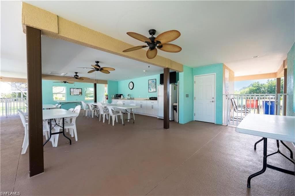 5419 Rattlesnake Hammock RD # 306F, NAPLES FL 34113-18