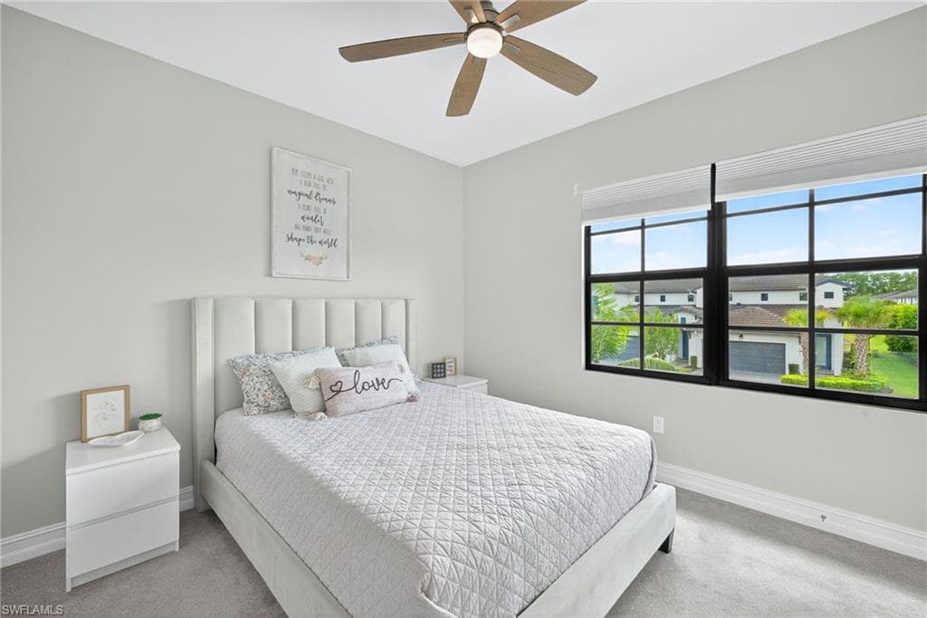 7570 Rockefeller DR, NAPLES FL 34119-16