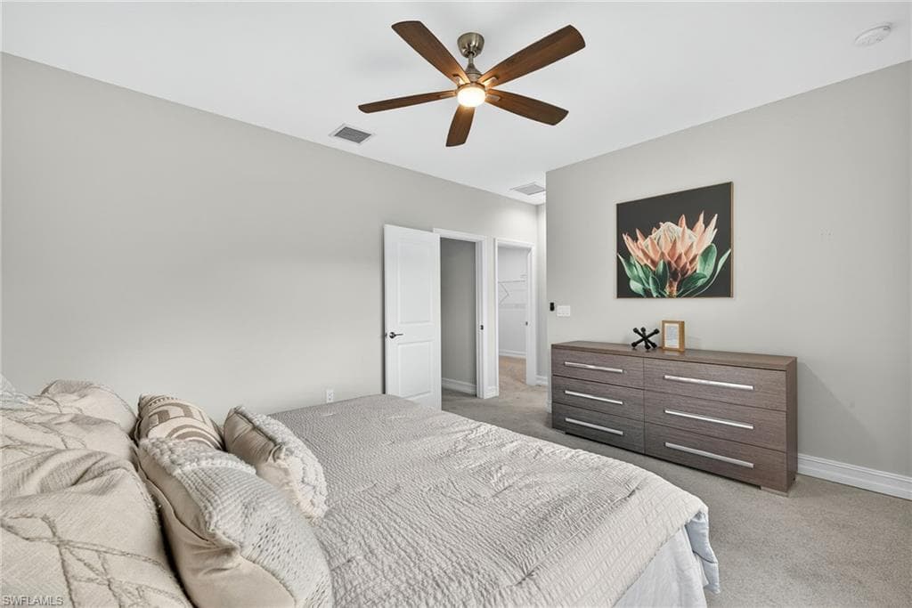 7570 Rockefeller DR, NAPLES FL 34119-14