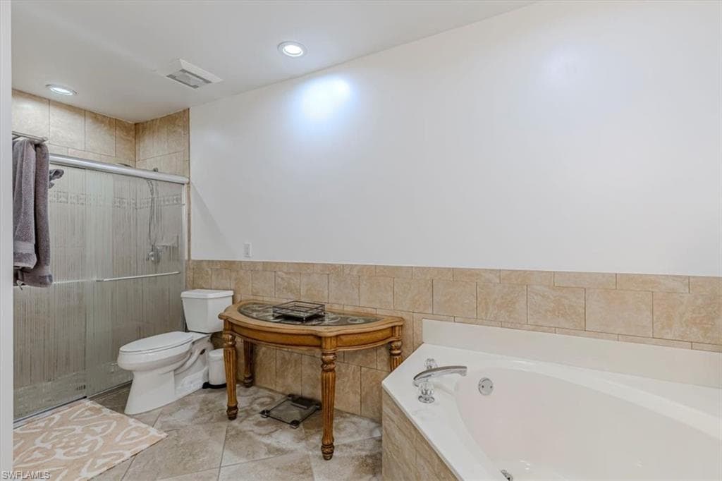 3609 CORINTHIAN WAY, NAPLES FL 34105-18