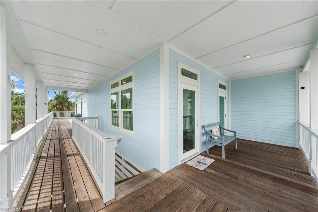 737 Vinca WAY, SANIBEL FL 33957-16