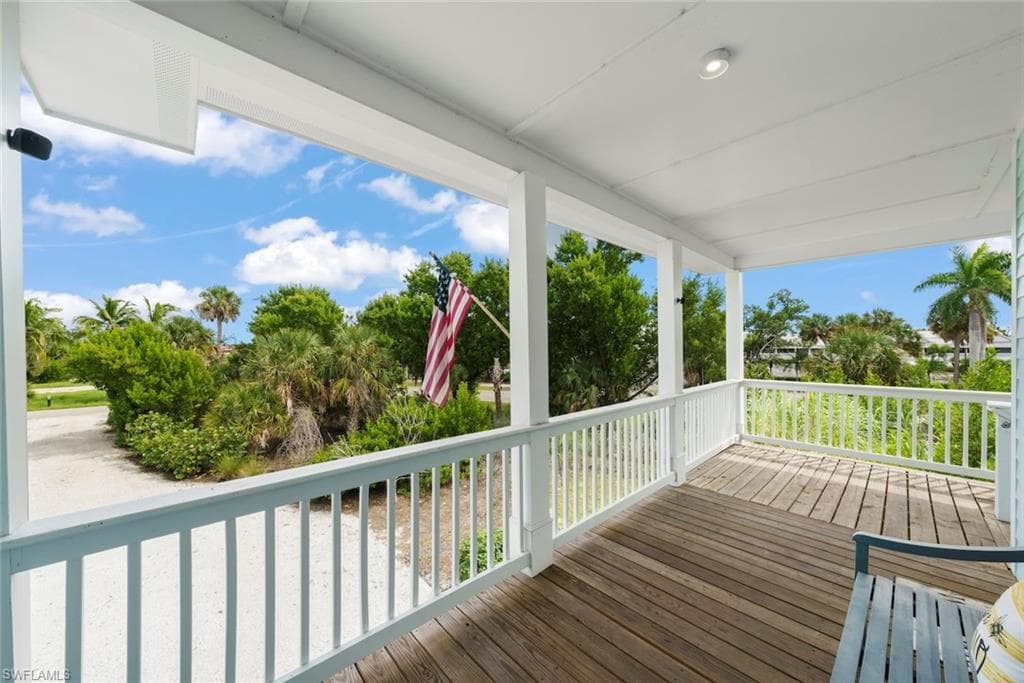 737 Vinca WAY, SANIBEL FL 33957-15