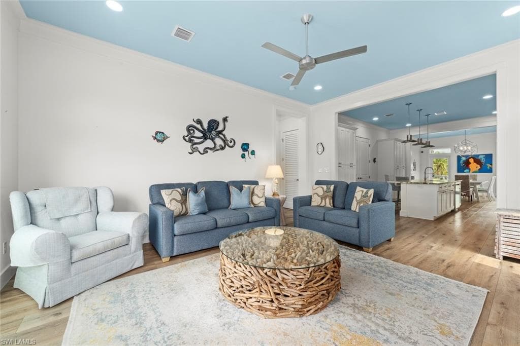 737 Vinca WAY, SANIBEL FL 33957-8