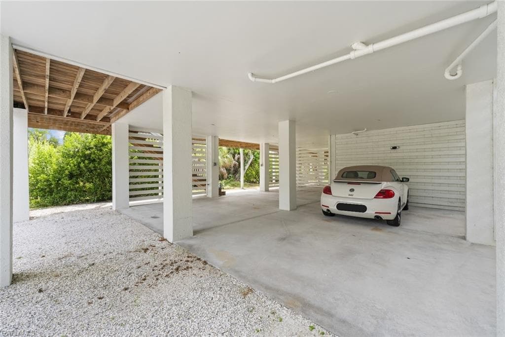 737 Vinca WAY, SANIBEL FL 33957-31