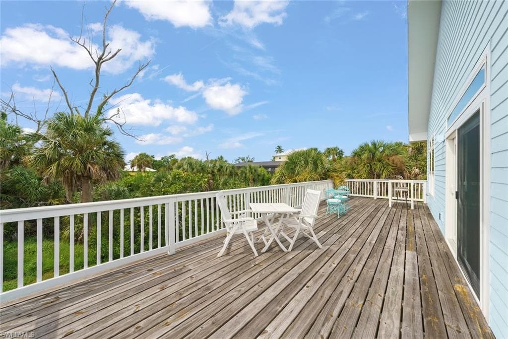 737 Vinca WAY, SANIBEL FL 33957-35