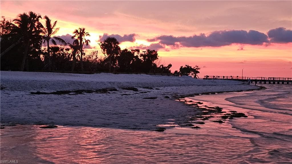 737 Vinca WAY, SANIBEL FL 33957-46