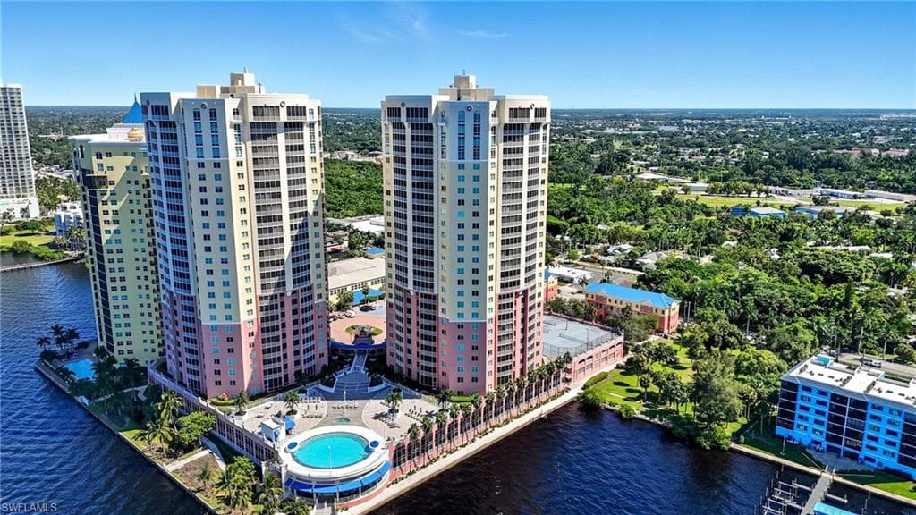 2743 1st ST # 110, FORT MYERS FL 33916-19