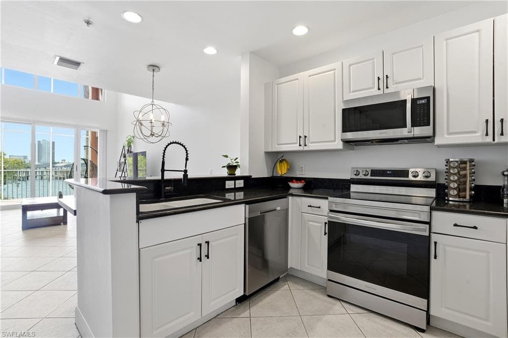 2743 1st ST # 110, FORT MYERS FL 33916-8