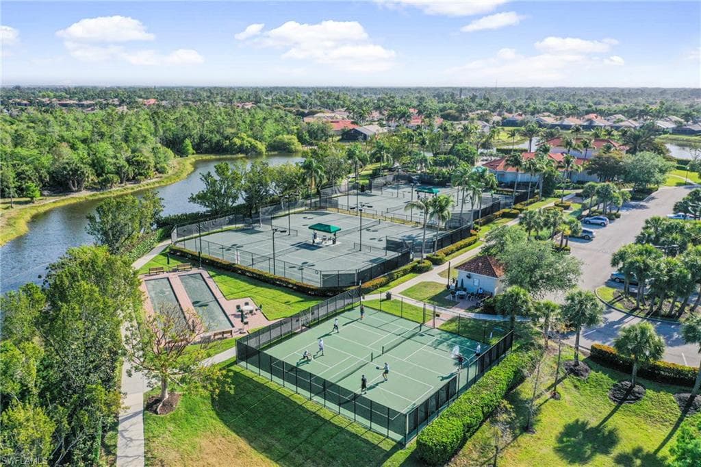 8847 Largo Mar DR, ESTERO FL 33967-33