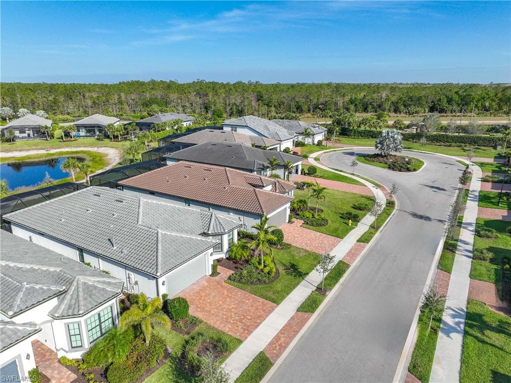 6699 Pennyroyal DR, NAPLES FL 34114-46