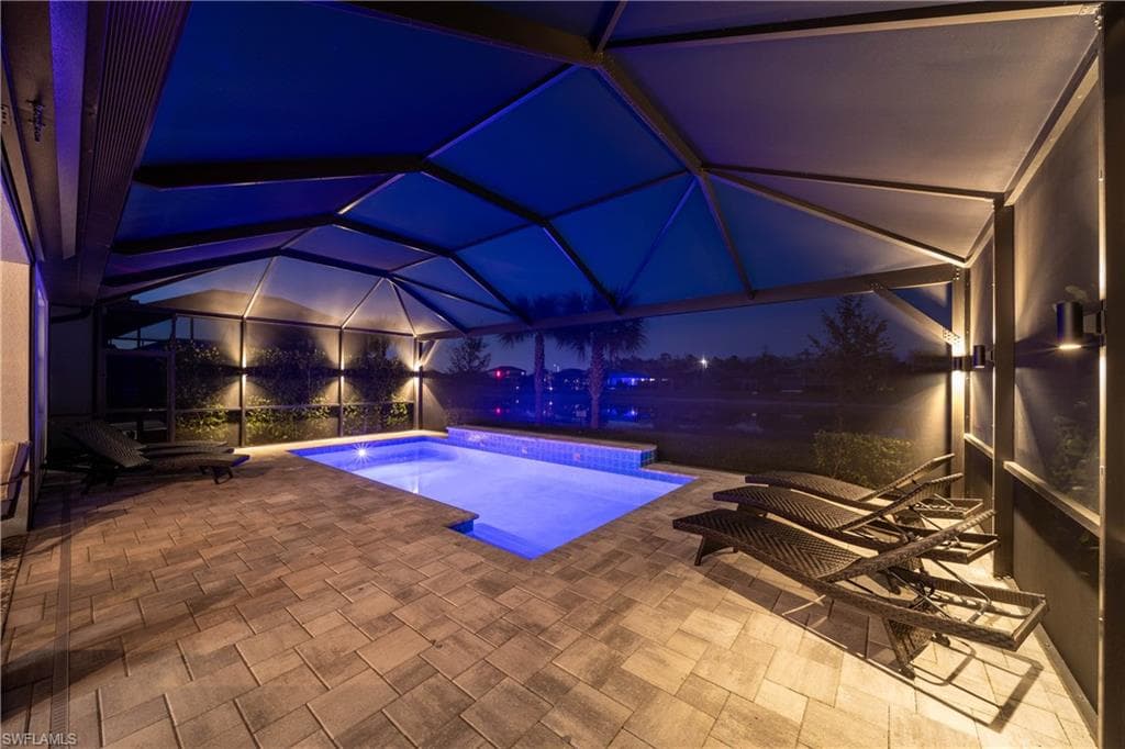 6699 Pennyroyal DR, NAPLES FL 34114-32