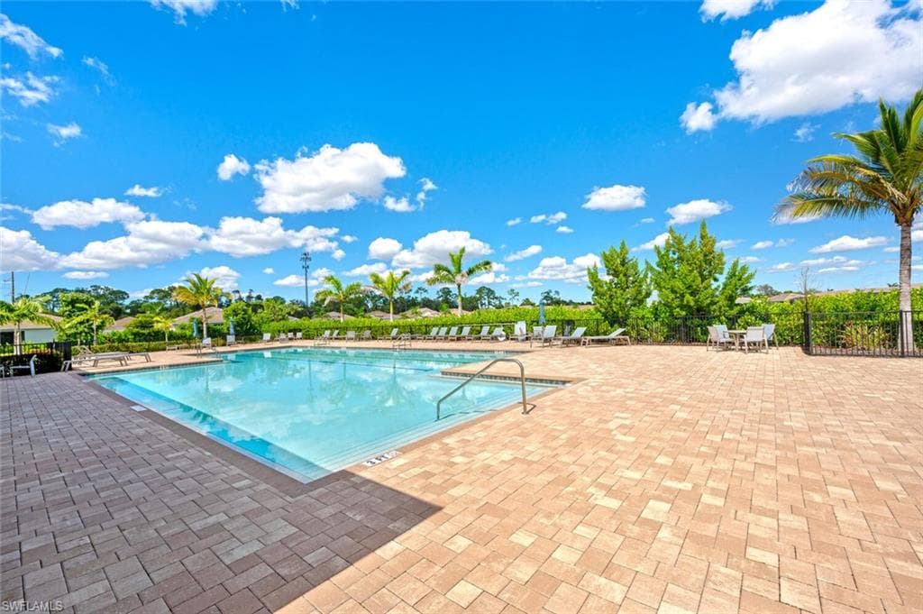 388 GRACE BAY LN, NAPLES FL 34114-28