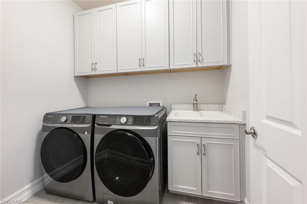 388 GRACE BAY LN, NAPLES FL 34114-20