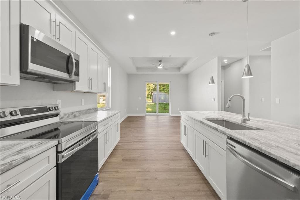 4117 Woodside AVE, FORT MYERS FL 33916-5