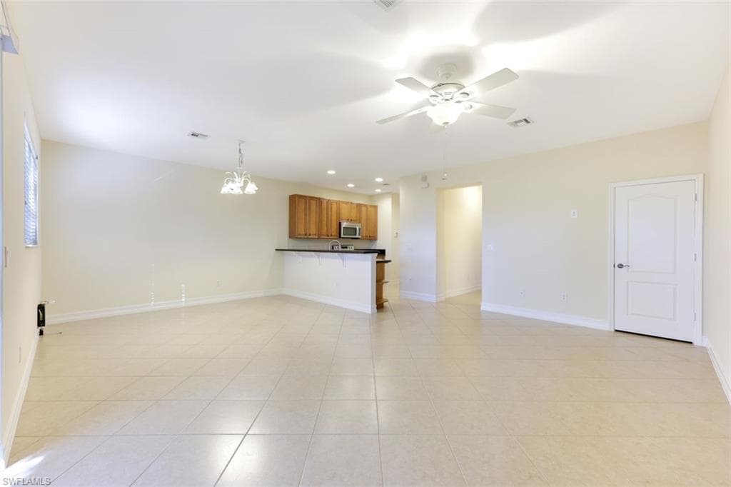 20720 Brassy Pine WAY # 29, ESTERO FL 33928-4