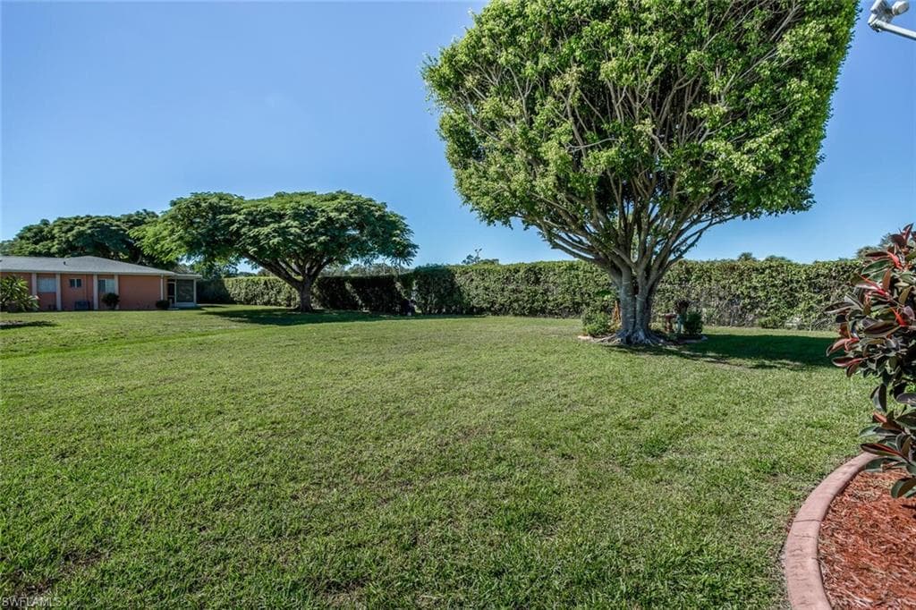 2164 Leisure LN, FORT MYERS FL 33907-18