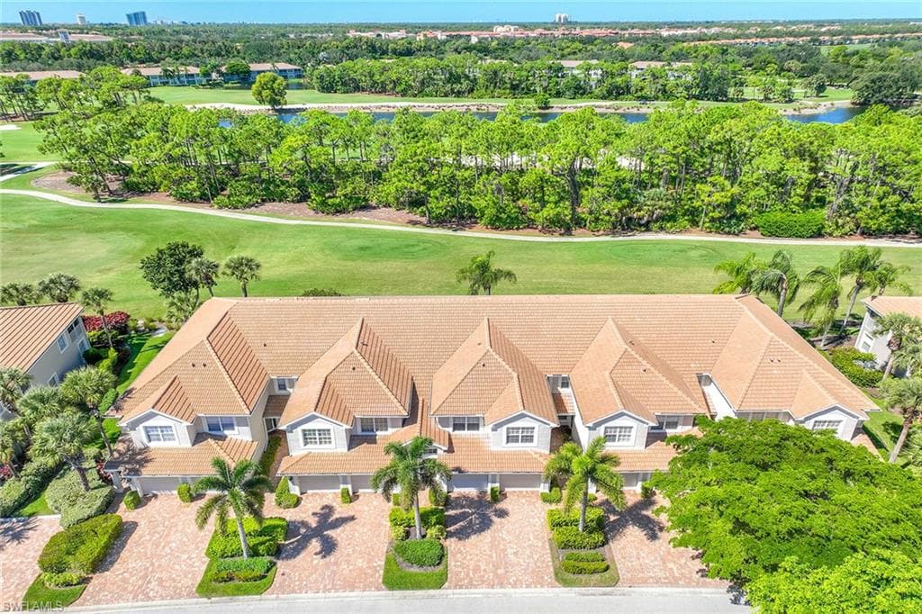 23526 Sandycreek TER # 304, ESTERO FL 34135-1