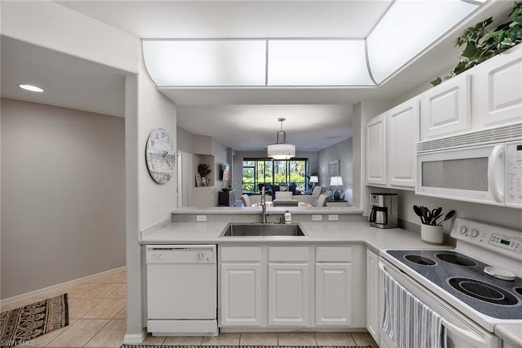 23526 Sandycreek TER # 304, ESTERO FL 34135-14