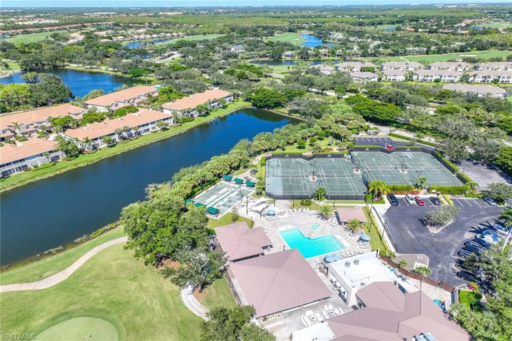 23526 Sandycreek TER # 304, ESTERO FL 34135-43