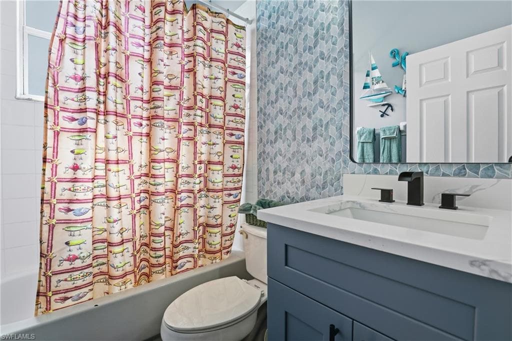 3236 Potomac CT, NAPLES FL 34120-35