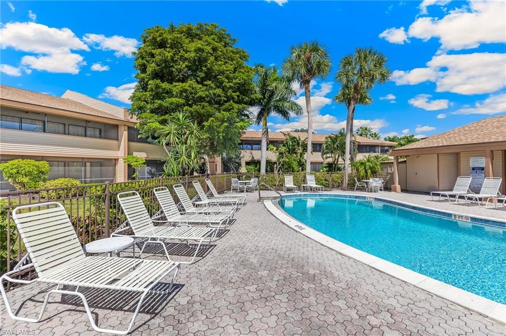 64 4th ST # A201, BONITA SPRINGS FL 34134-17