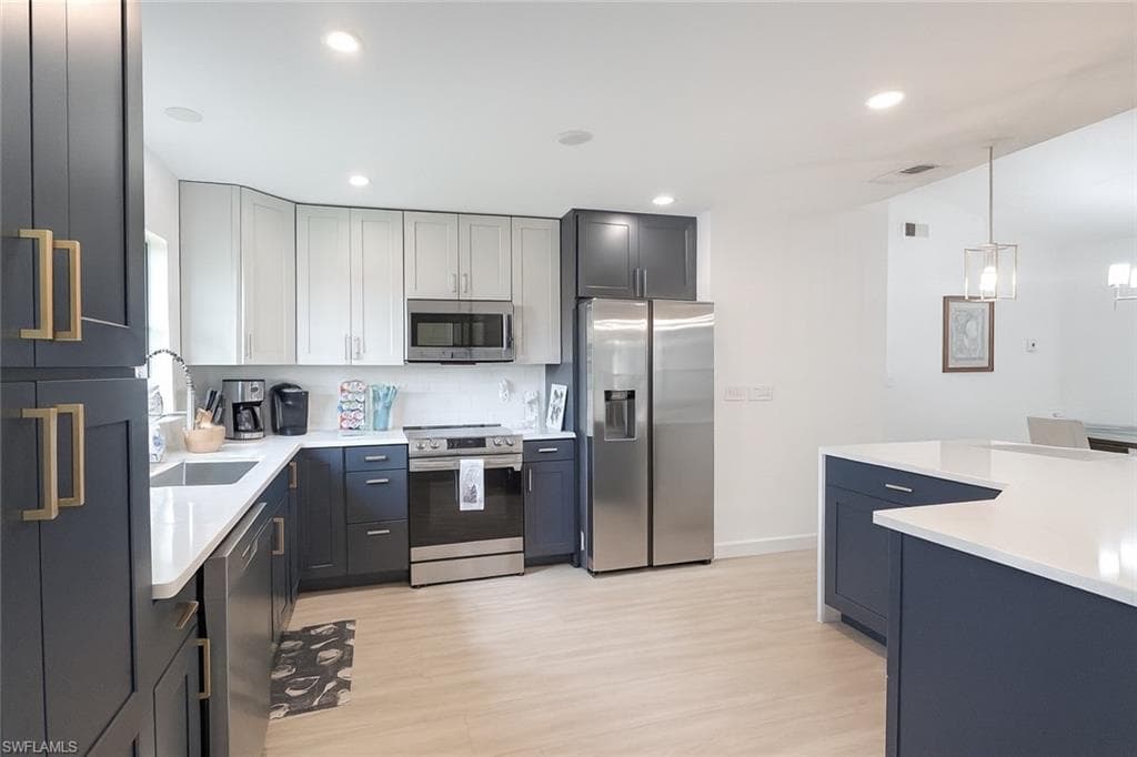 11971 Caravel CIR, FORT MYERS FL 33908-3