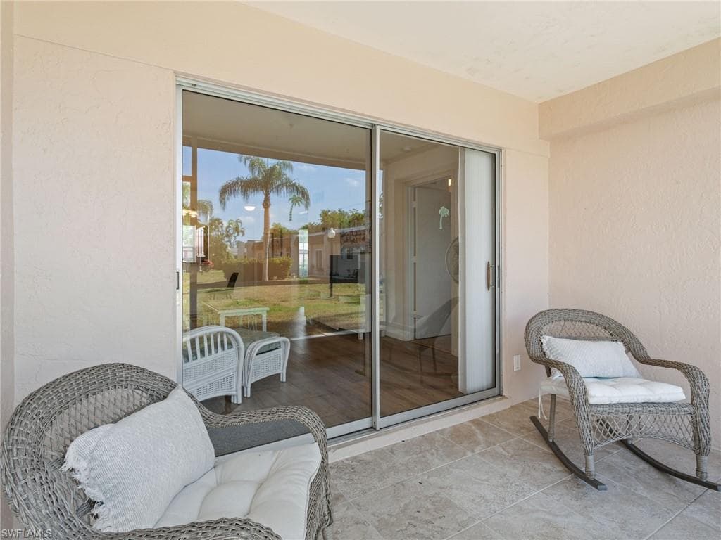 6300 S Pointe BLVD # 318, FORT MYERS FL 33919-11