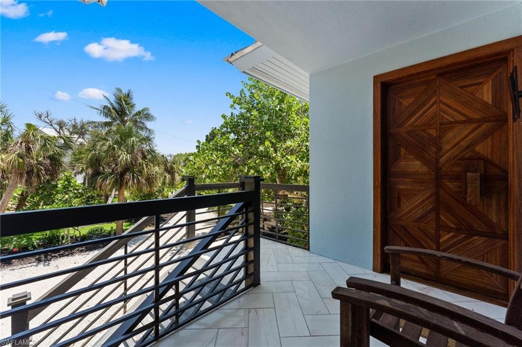 419 Lighthouse WAY, SANIBEL FL 33957-5