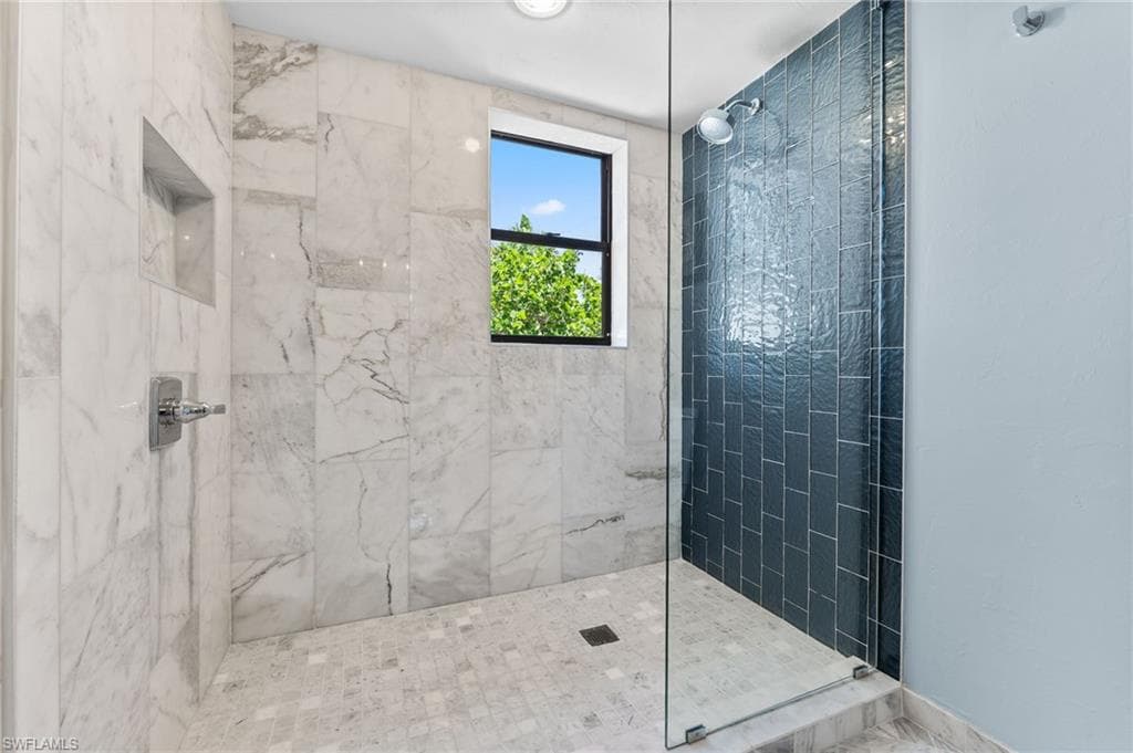 419 Lighthouse WAY, SANIBEL FL 33957-16