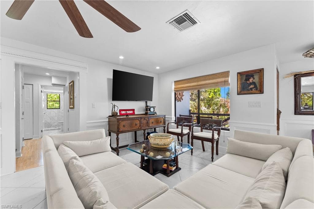 419 Lighthouse WAY, SANIBEL FL 33957-6