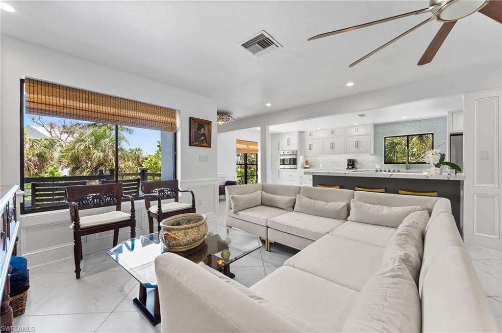 419 Lighthouse WAY, SANIBEL FL 33957-7