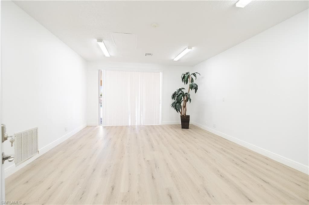 2008 Rookery Bay DR # 1102, NAPLES FL 34114-26