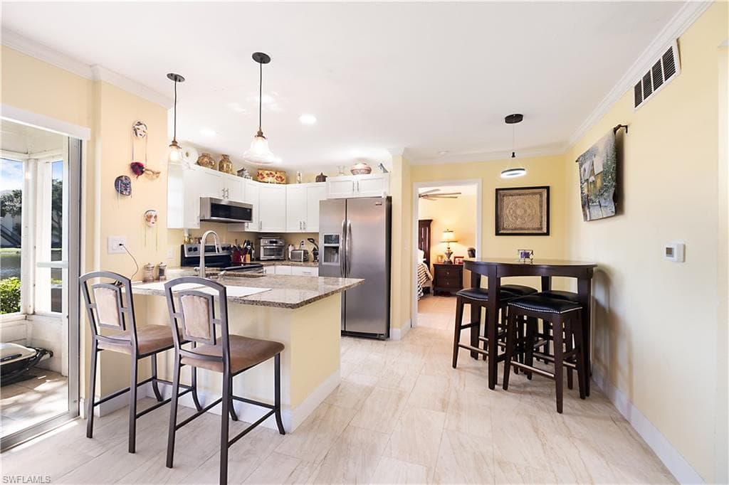 2008 Rookery Bay DR # 1102, NAPLES FL 34114-3